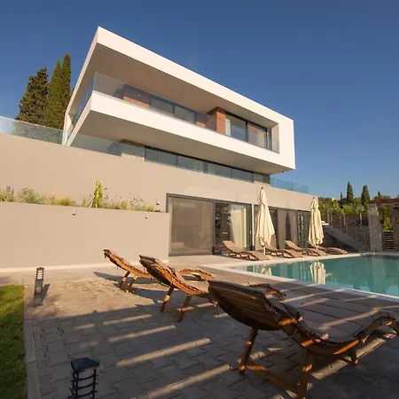 Villa Seren Luxury Precious New Build Gem Close To Everywhere In Corfu *